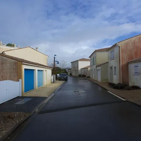 Maison Domaine Des Hautes Folies 度假居